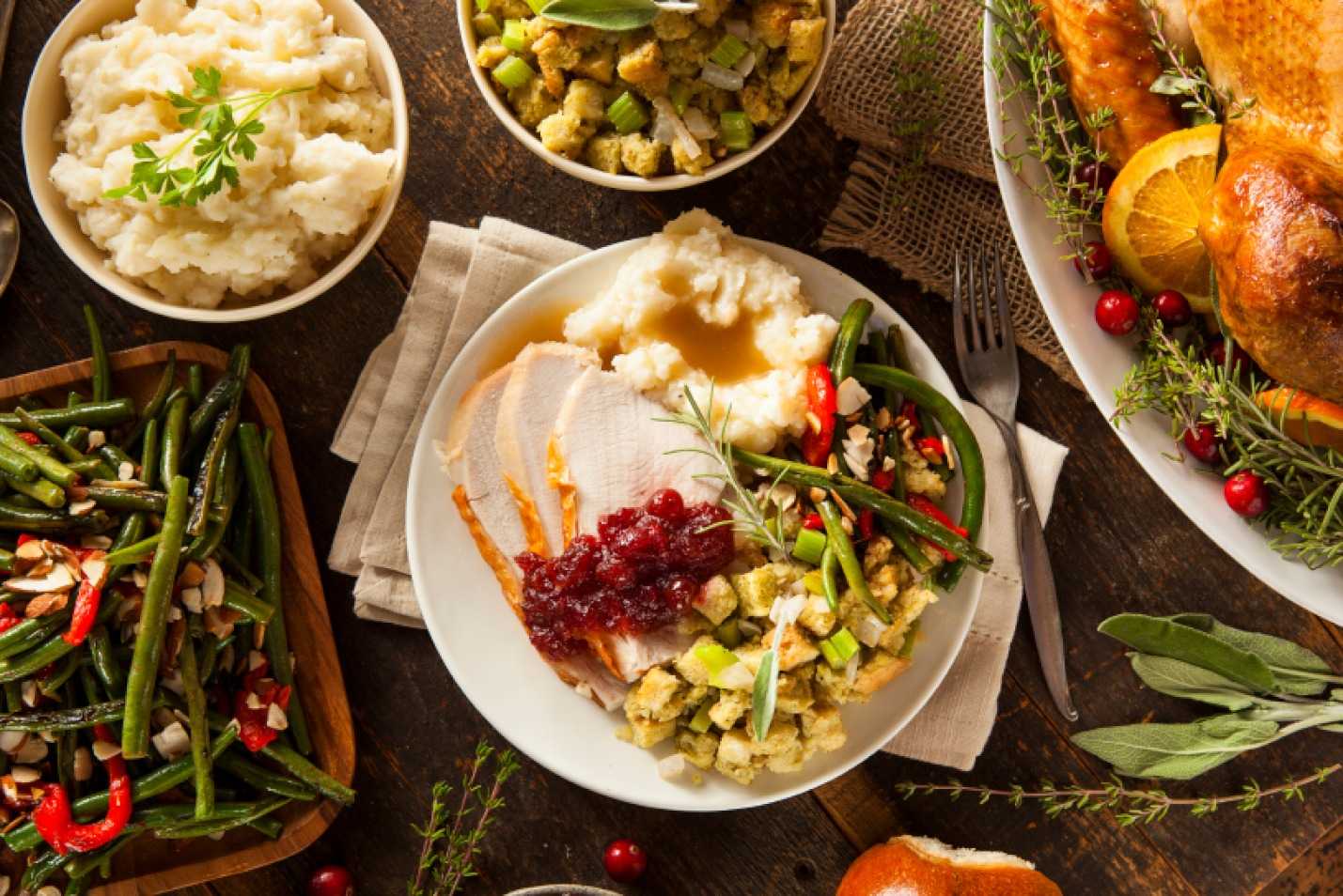 Why I Celebrate “Friendsgiving” as an Expat